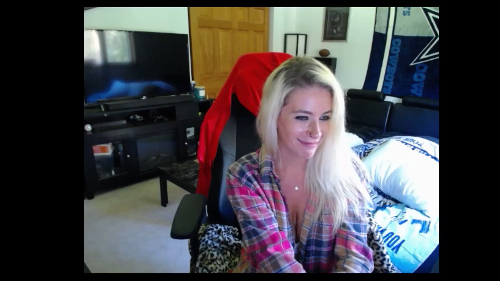 Gallery image thumbnail from Cessprinn's myfreecams stream on, 06/28/2024, 14:58 image 18 of 20