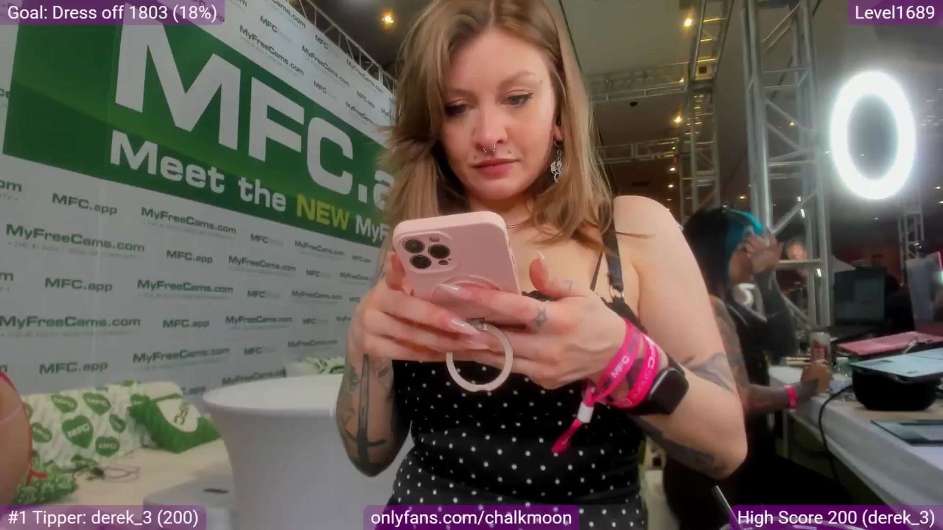 Gallery image thumbnail from ChalkMoon's myfreecams stream on, 01/22/2026, 24:04 image 18 of 20