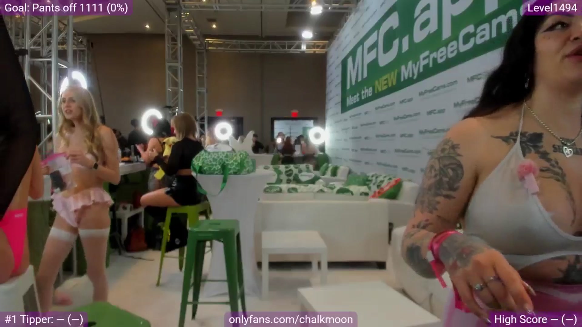 Gallery image thumbnail from ChalkMoon's myfreecams stream on, 01/22/2026, 23:01 image 14 of 20