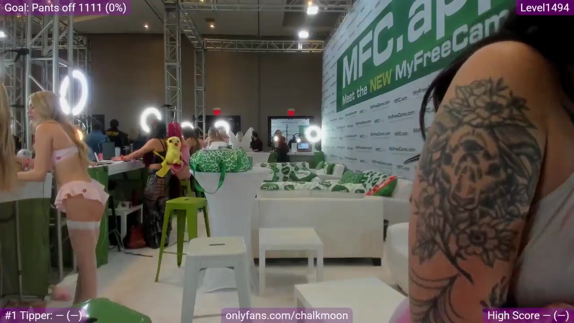 Gallery image thumbnail from ChalkMoon's myfreecams stream on, 01/22/2026, 23:01 image 17 of 20