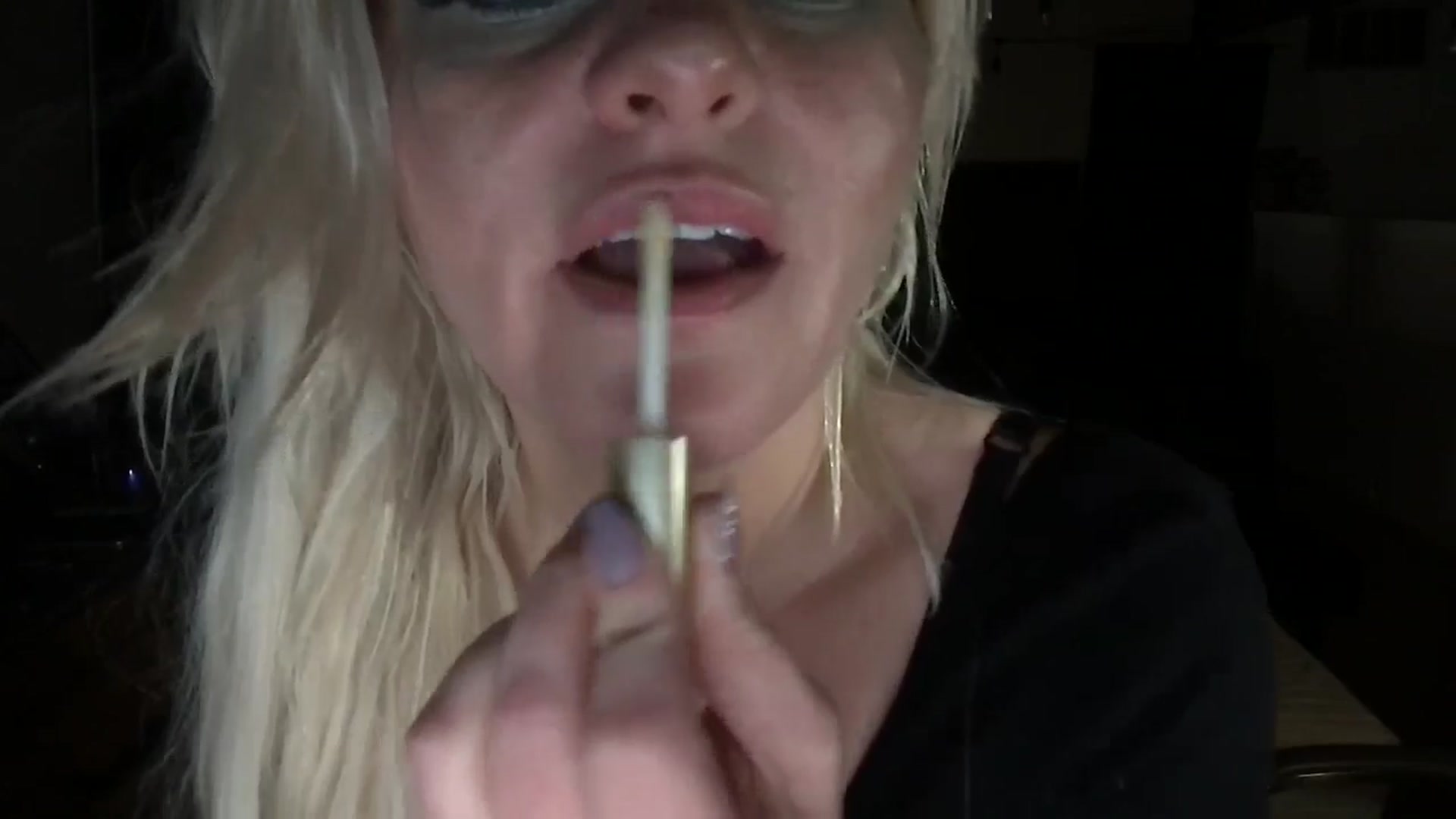 Gallery image thumbnail from ChampagneMuse's myfreecams stream on, 03/18/2026, 11:32 image 17 of 20