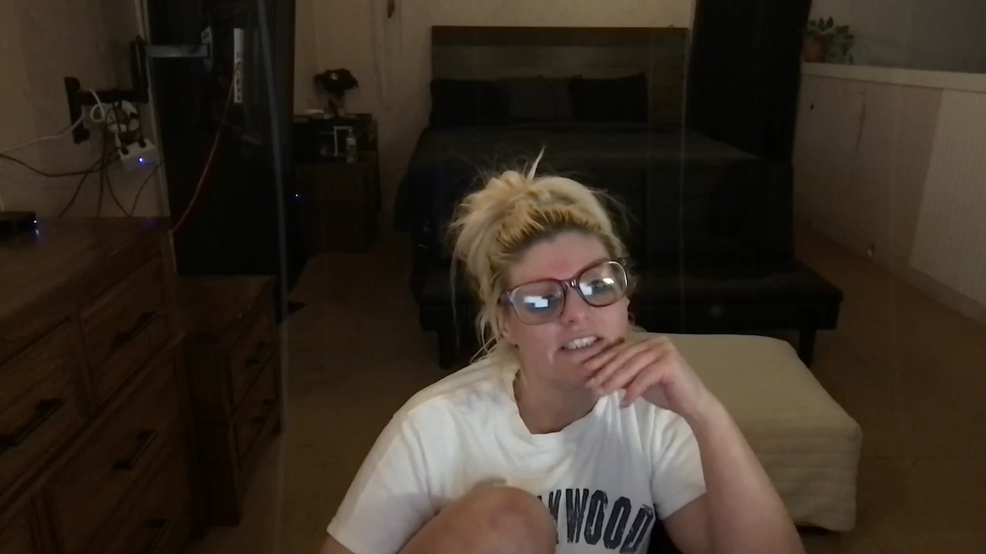 Gallery image thumbnail from ChampagneMuse's myfreecams stream on, 03/19/2026, 15:17 image 20 of 20