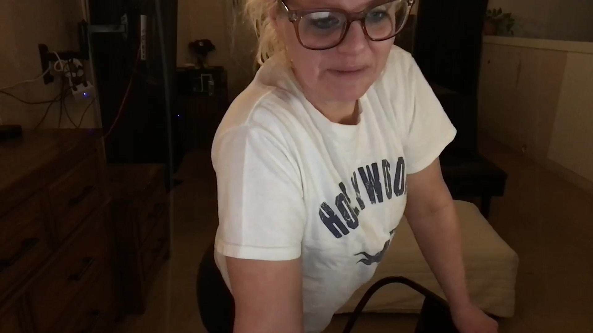 Gallery image thumbnail from ChampagneMuse's myfreecams stream on, 03/19/2026, 15:45 image 9 of 20