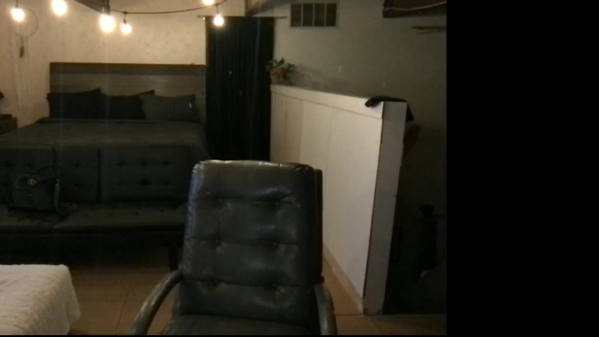 Gallery image thumbnail from ChampagneMuse's myfreecams stream on, 03/27/2026, 11:53 image 6 of 20