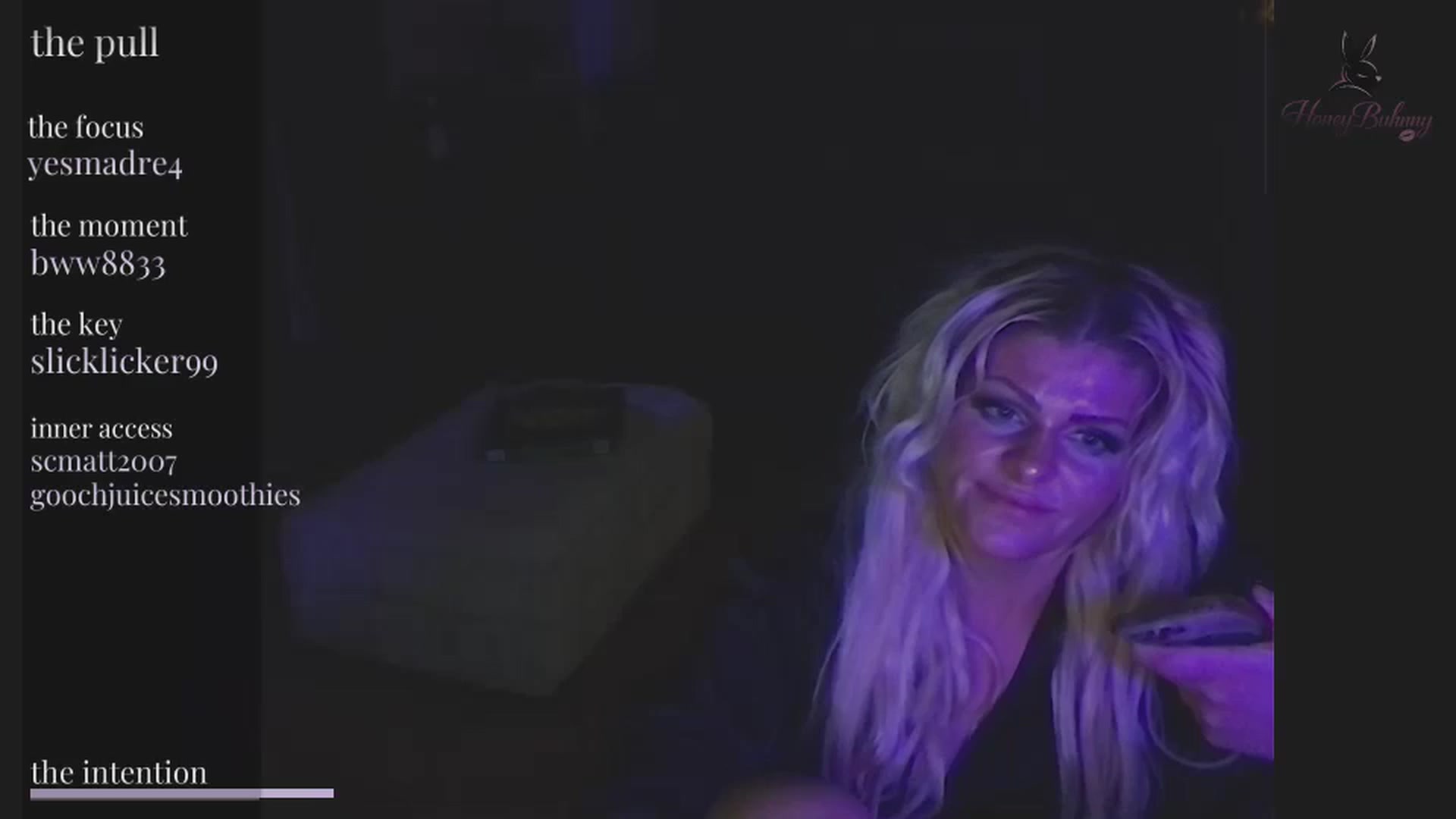 Gallery image thumbnail from ChampagneMuse's myfreecams stream on, 04/10/2026, 12:13 image 9 of 20