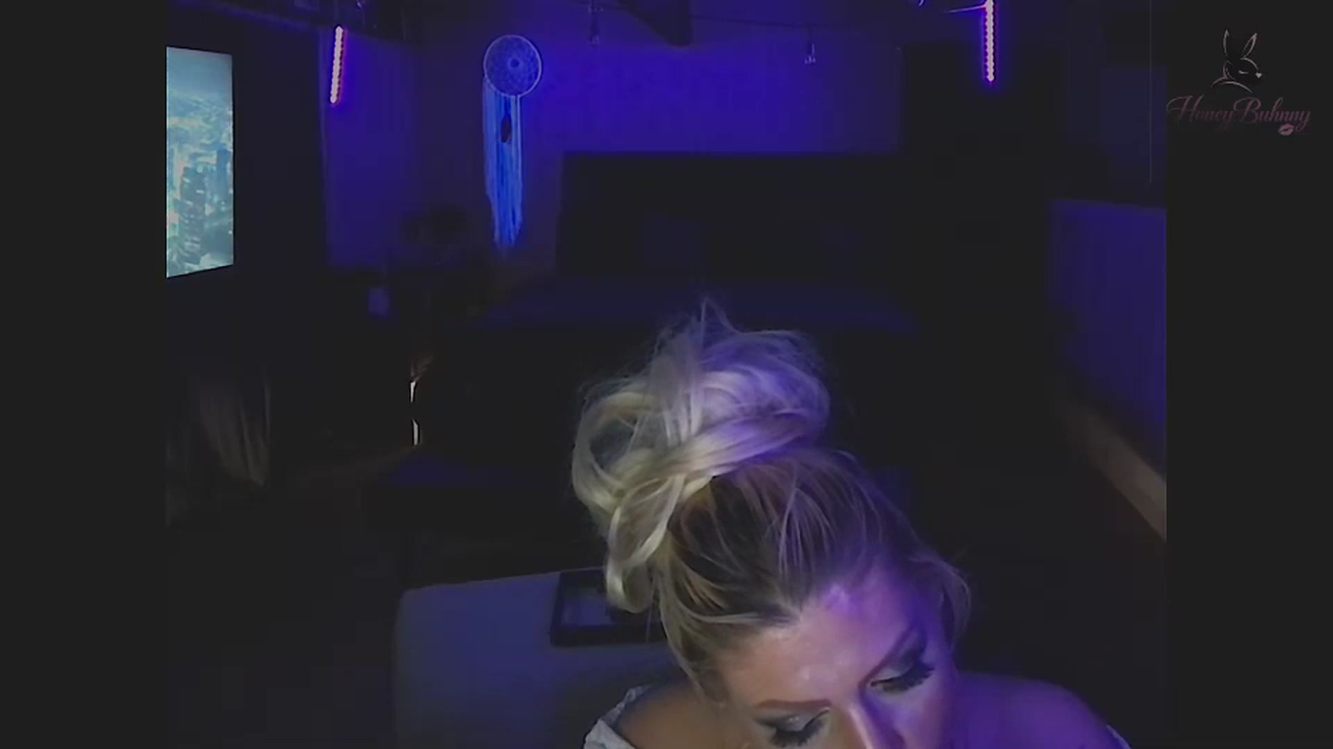 Gallery image thumbnail from ChampagneMuse's myfreecams stream on, 04/12/2026, 10:28 image 15 of 20
