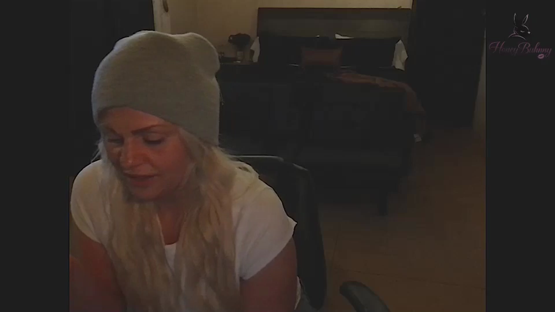 Gallery image thumbnail from ChampagneMuse's myfreecams stream on, 04/21/2026, 10:59 image 11 of 20