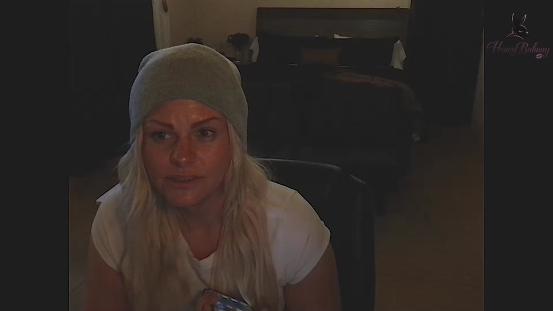 Gallery image thumbnail from ChampagneMuse's myfreecams stream on, 04/21/2026, 10:59 image 14 of 20