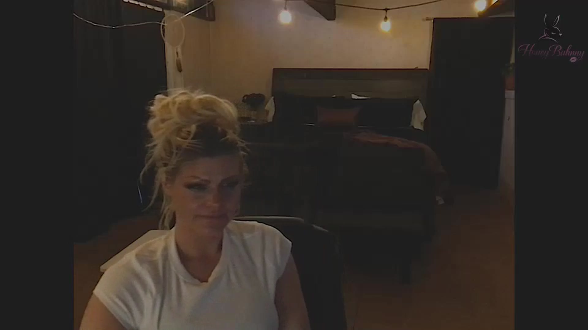 Gallery image thumbnail from ChampagneMuse's myfreecams stream on, 04/21/2026, 15:02 image 14 of 20