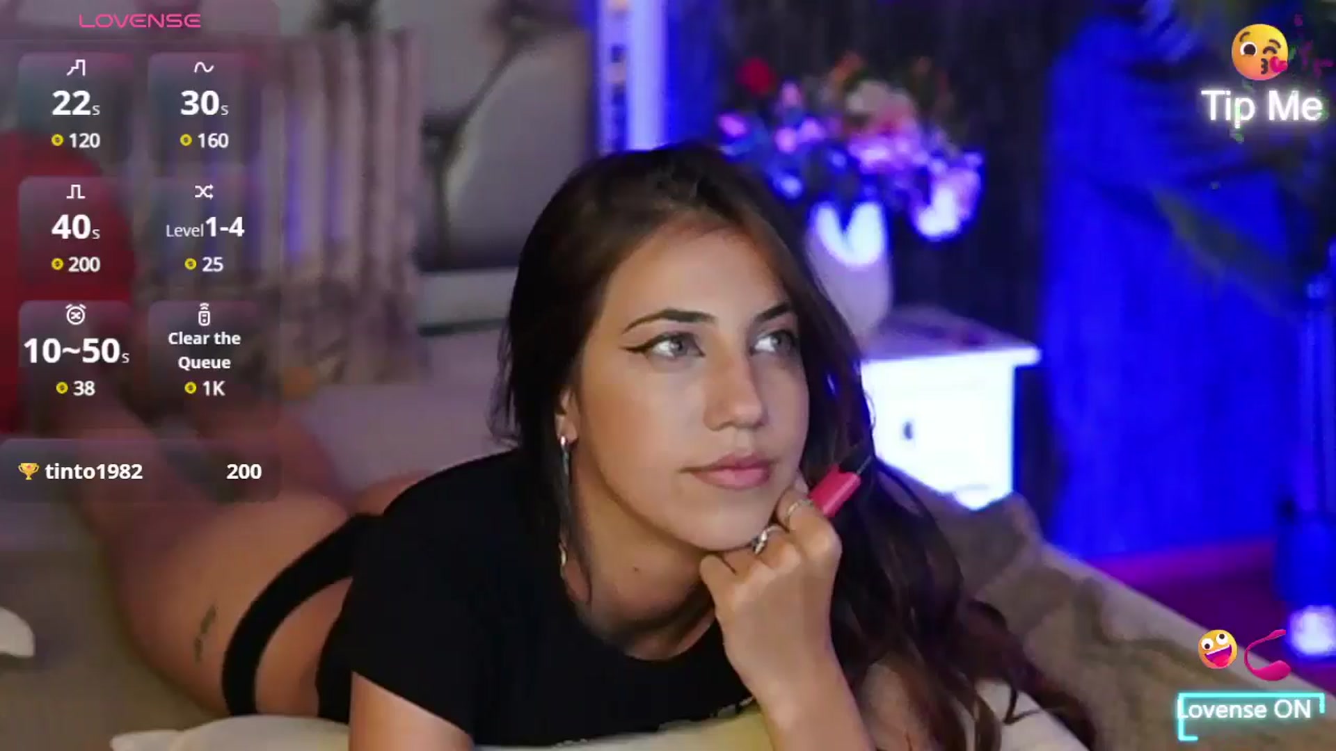 Gallery image thumbnail from ChantalBlair's myfreecams stream on, 05/29/2025, 23:51 image 11 of 20