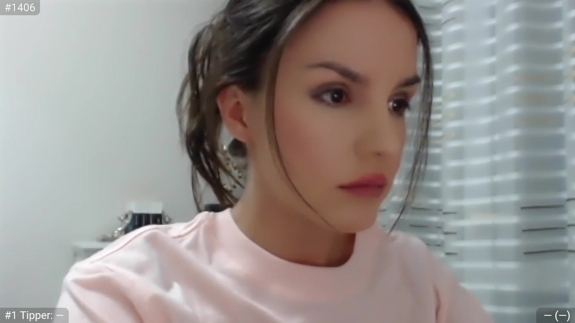 Gallery image thumbnail from ChantillyCake's myfreecams stream on, 07/09/2023, 23:49 image 1 of 20