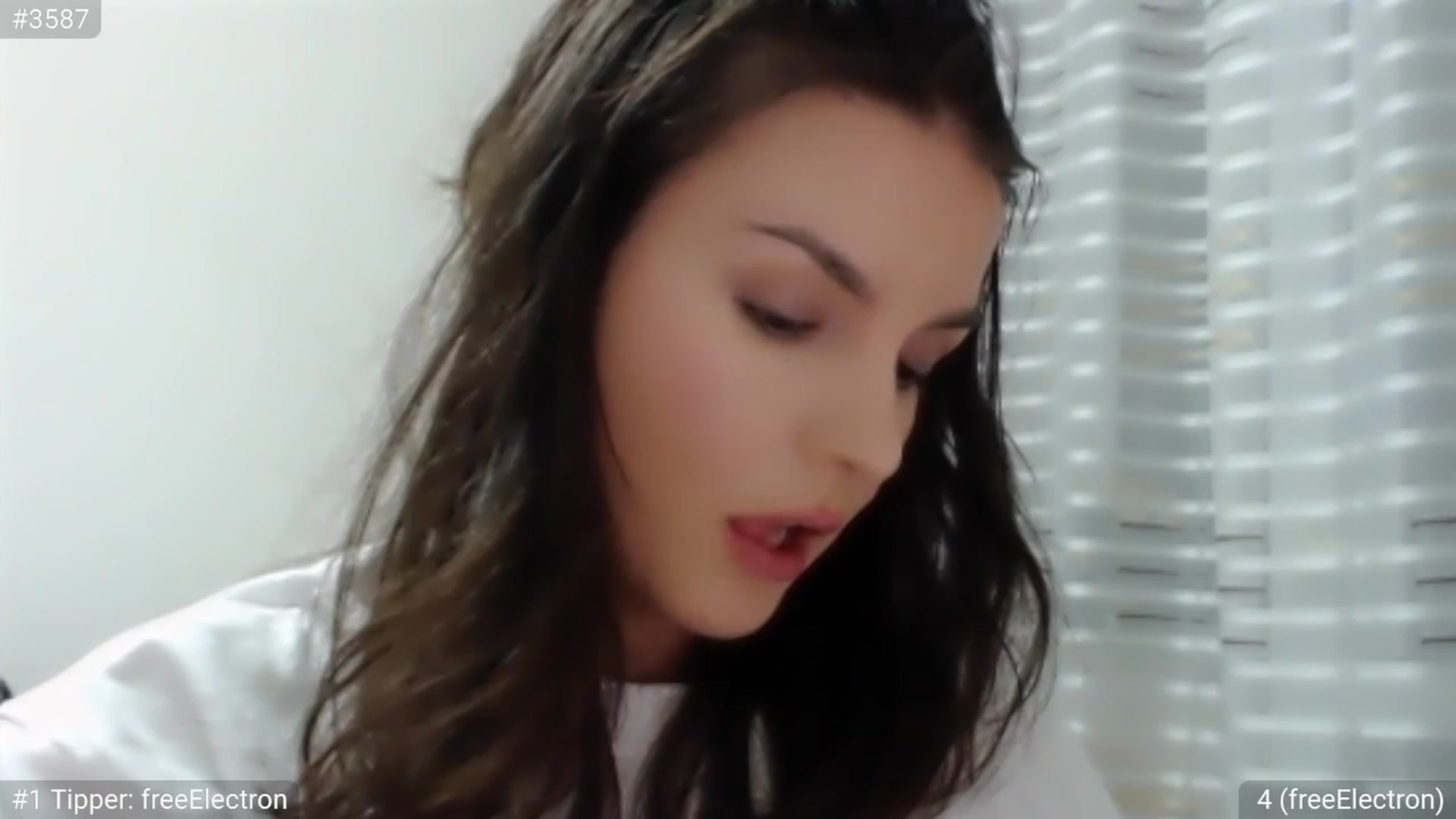 Gallery image thumbnail from ChantillyCake's myfreecams stream on, 07/28/2023, 22:47 image 17 of 20