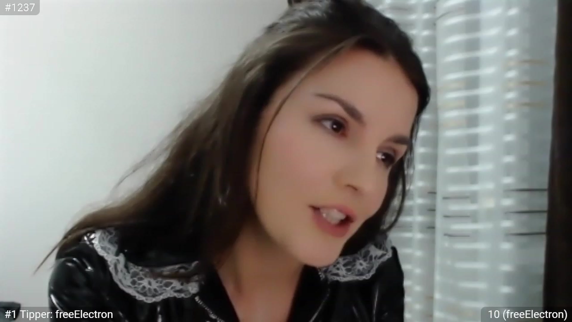 Gallery image thumbnail from ChantillyCake's myfreecams stream on, 08/06/2023, 21:59 image 18 of 20