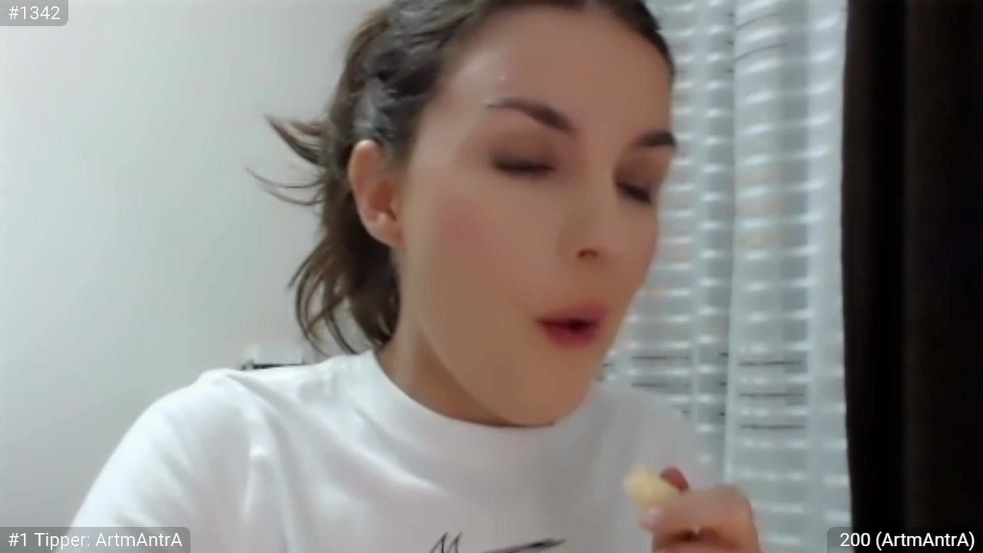 Gallery image thumbnail from ChantillyCake's myfreecams stream on, 08/12/2023, 22:46 image 10 of 20