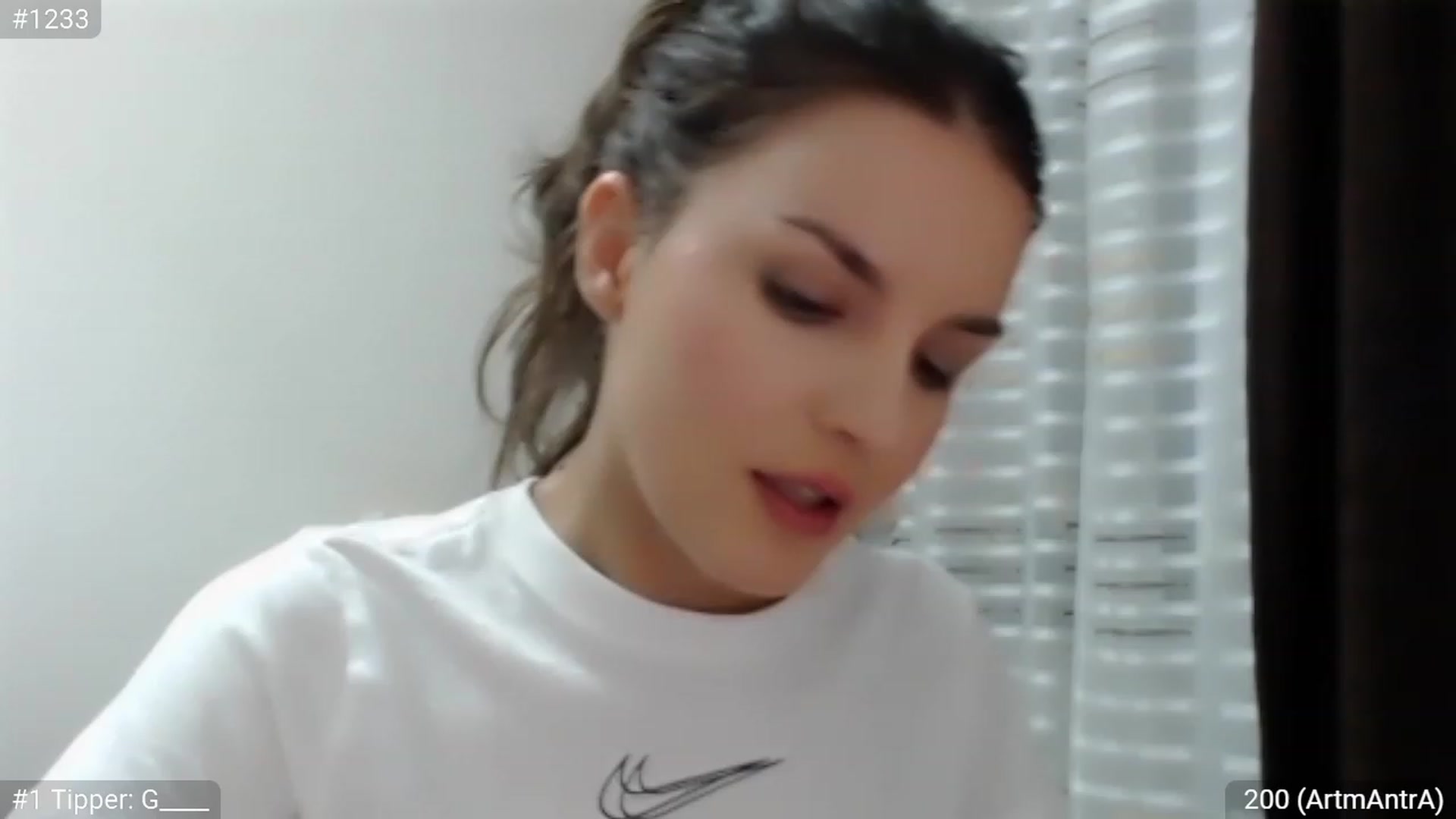 Gallery image thumbnail from ChantillyCake's myfreecams stream on, 08/12/2023, 23:53 image 19 of 20