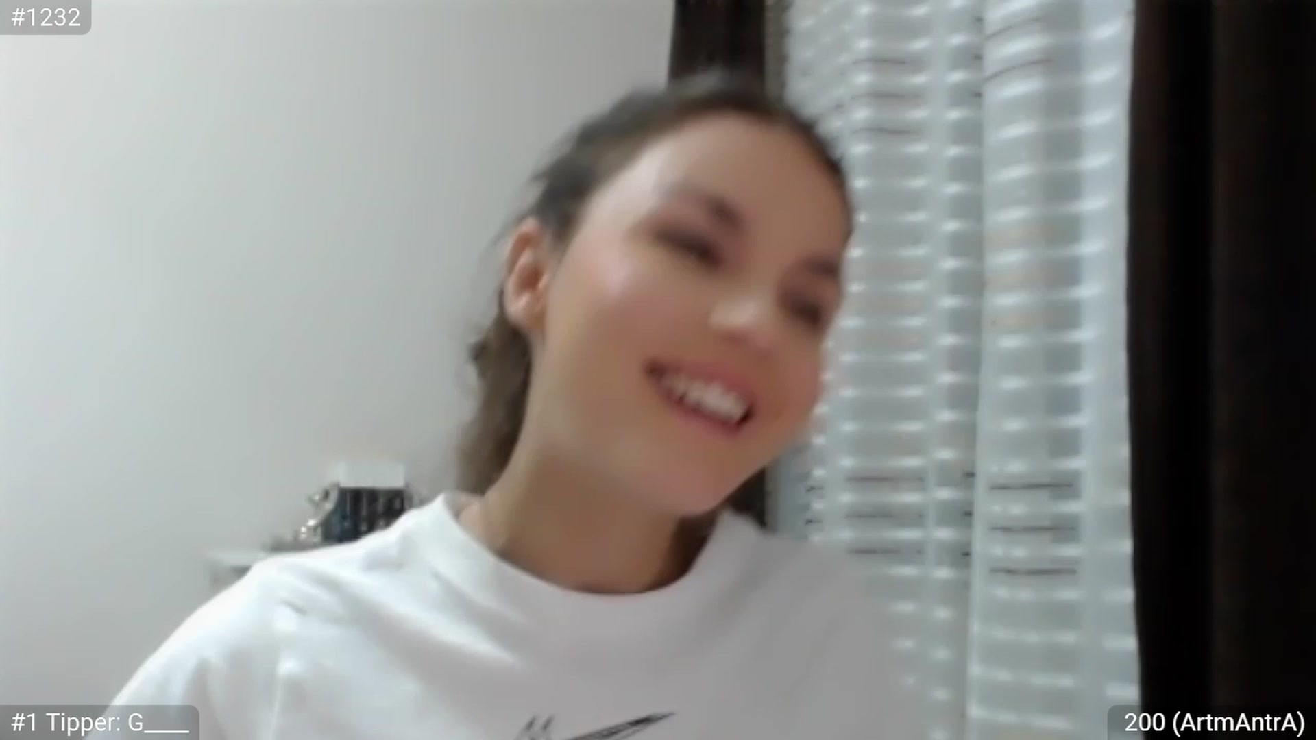 Gallery image thumbnail from ChantillyCake's myfreecams stream on, 08/12/2023, 23:53 image 16 of 20