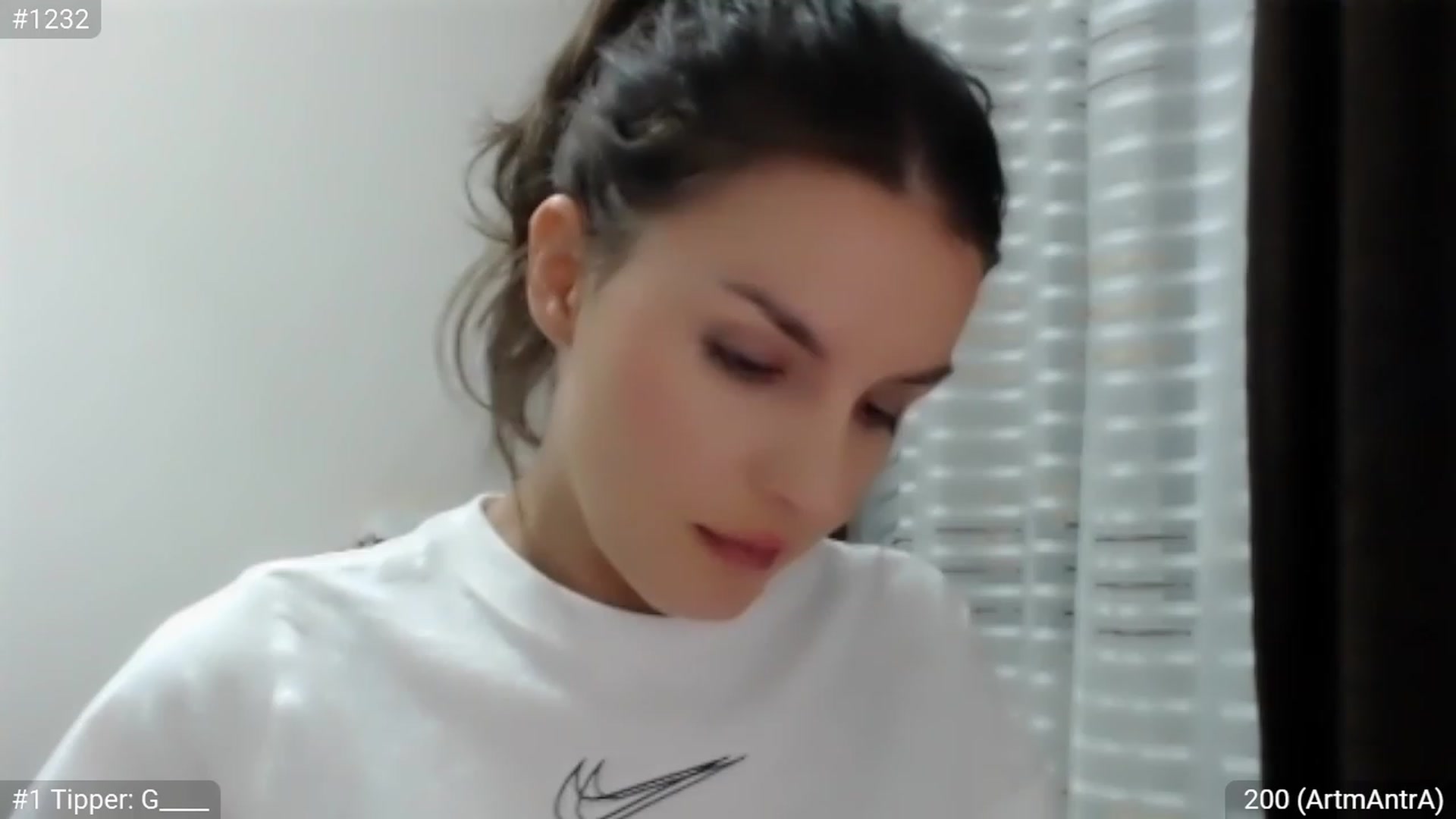Gallery image thumbnail from ChantillyCake's myfreecams stream on, 08/12/2023, 23:53 image 15 of 20