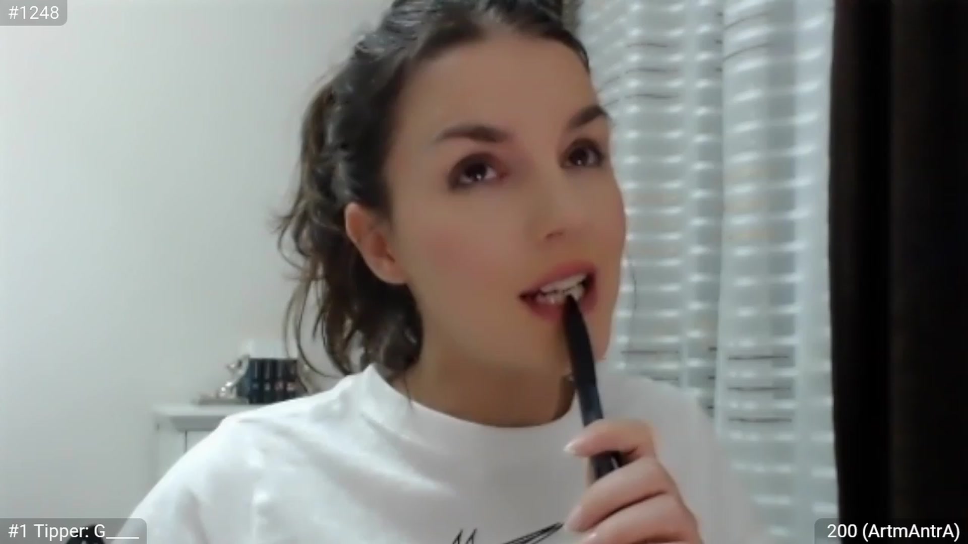 Gallery image thumbnail from ChantillyCake's myfreecams stream on, 08/12/2023, 23:53 image 9 of 20