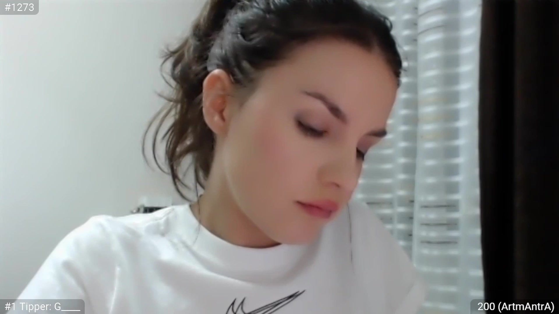 Gallery image thumbnail from ChantillyCake's myfreecams stream on, 08/12/2023, 23:53 image 5 of 20