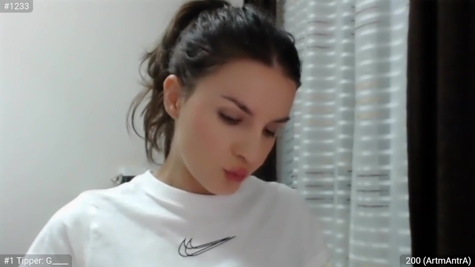Gallery image thumbnail from ChantillyCake's myfreecams stream on, 08/12/2023, 23:53 image 17 of 20