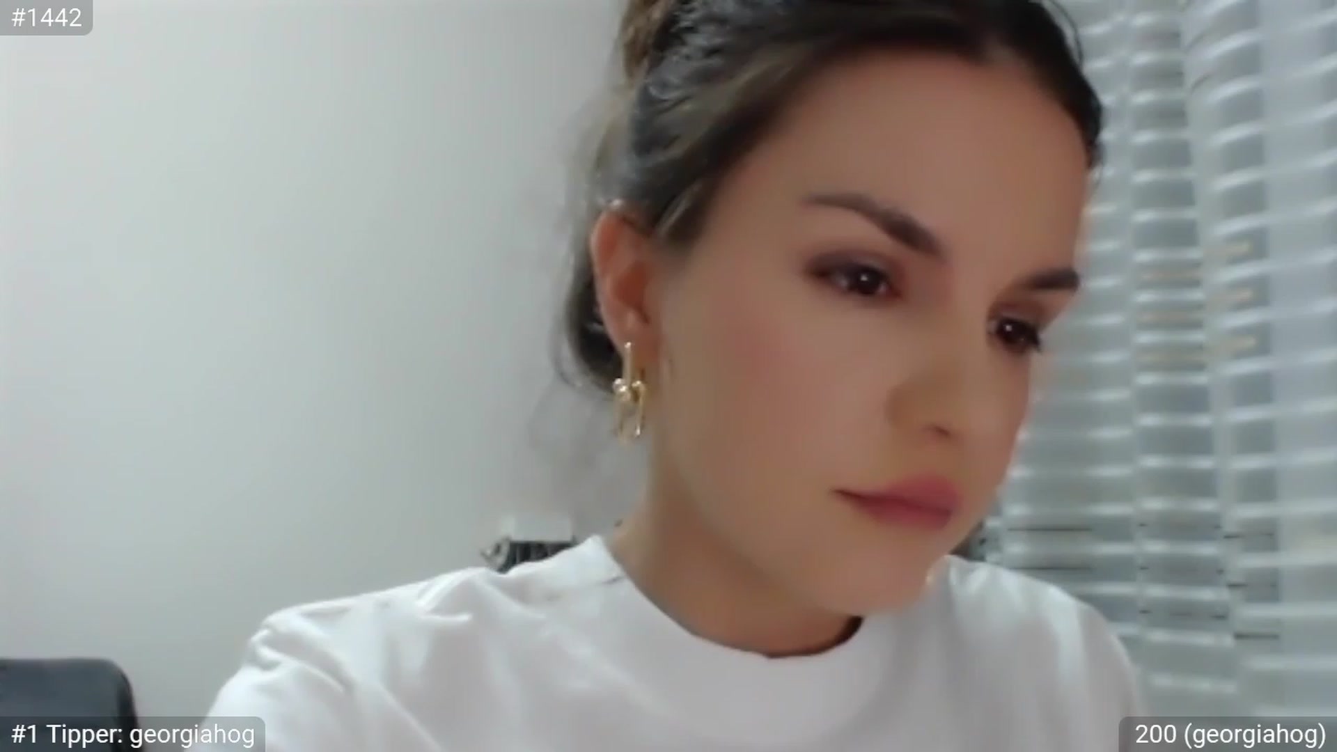 Gallery image thumbnail from ChantillyCake's myfreecams stream on, 08/17/2023, 22:54 image 4 of 20