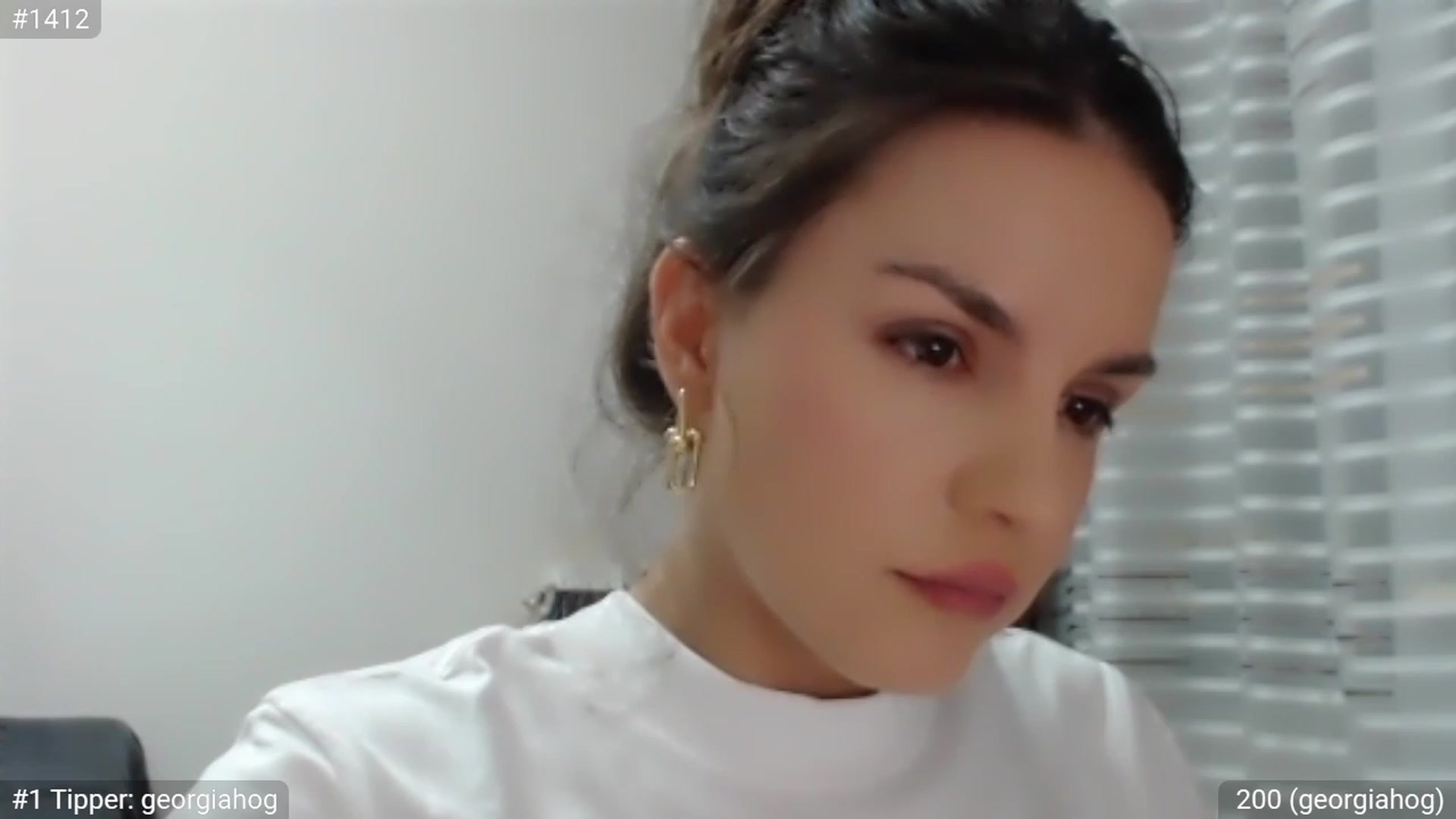 Gallery image thumbnail from ChantillyCake's myfreecams stream on, 08/17/2023, 22:54 image 7 of 20