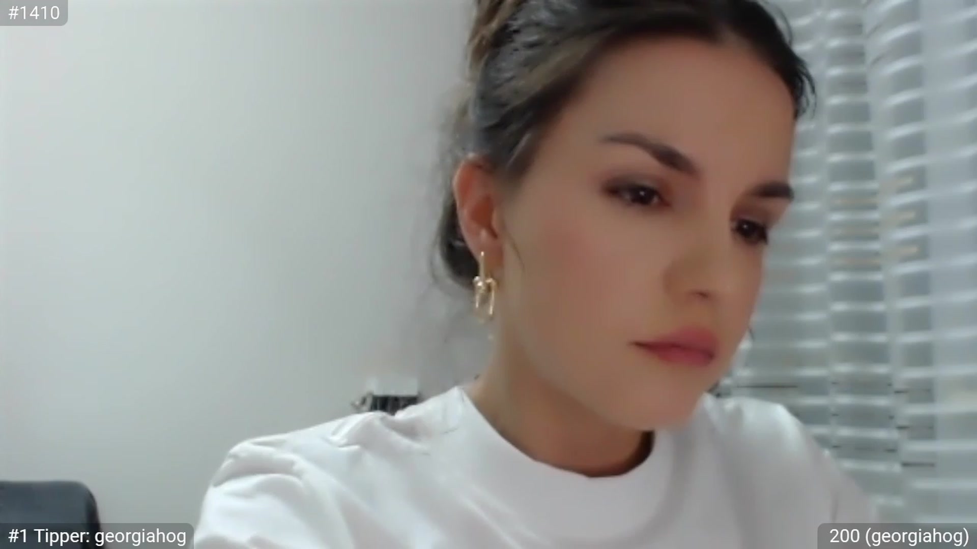 Gallery image thumbnail from ChantillyCake's myfreecams stream on, 08/17/2023, 22:54 image 13 of 20