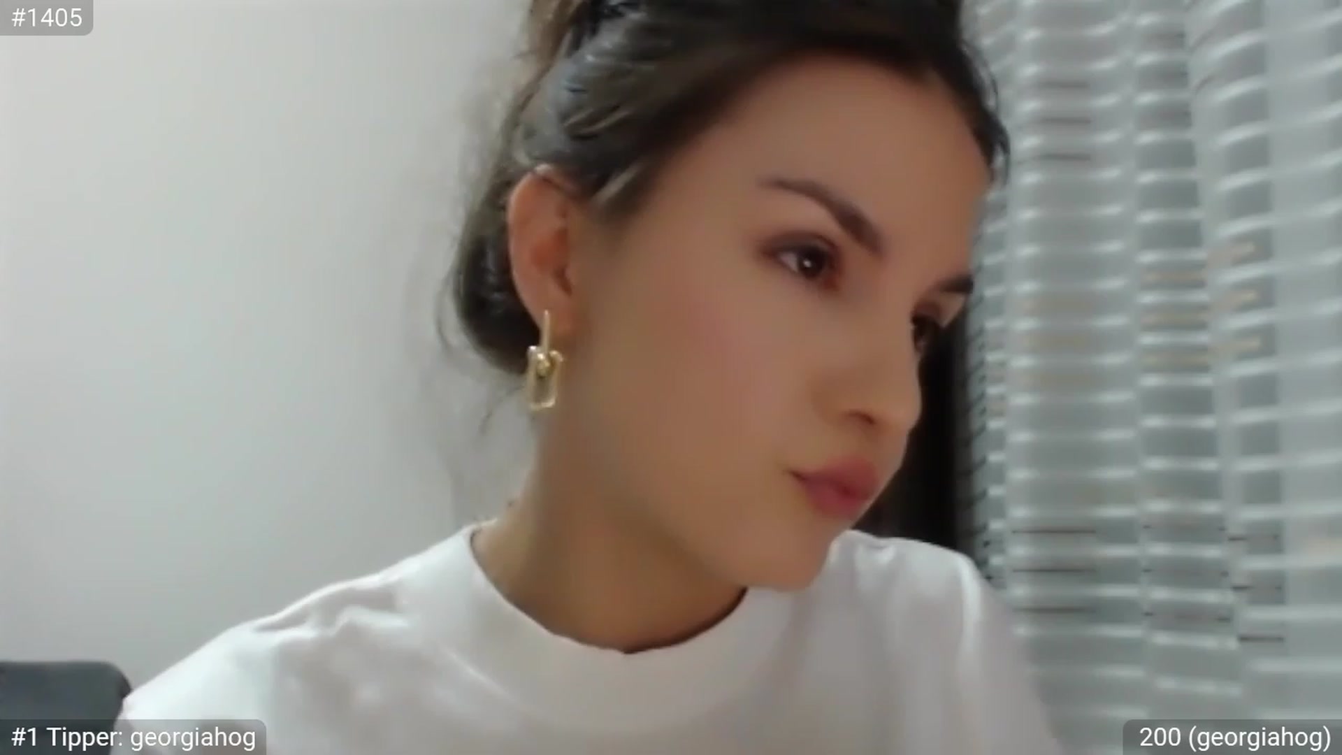 Gallery image thumbnail from ChantillyCake's myfreecams stream on, 08/17/2023, 22:54 image 18 of 20
