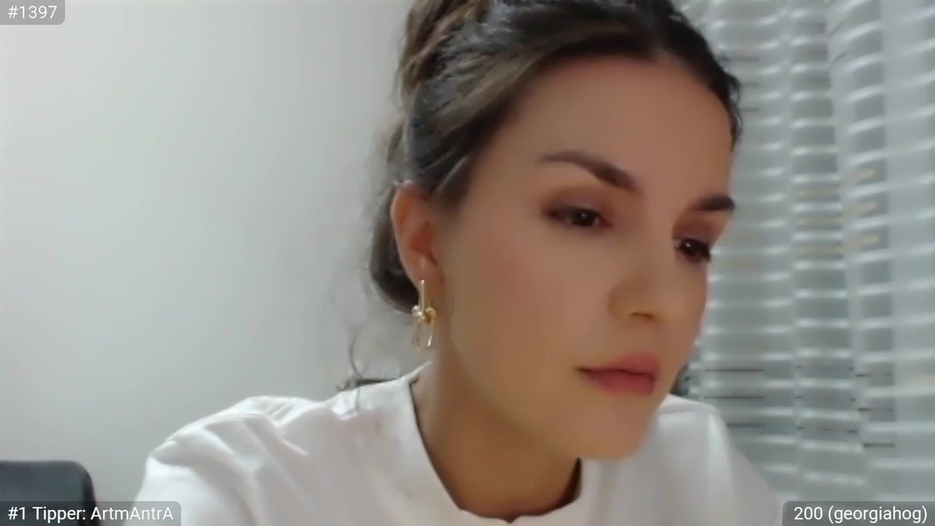 Gallery image thumbnail from ChantillyCake's myfreecams stream on, 08/17/2023, 23:07 image 20 of 20