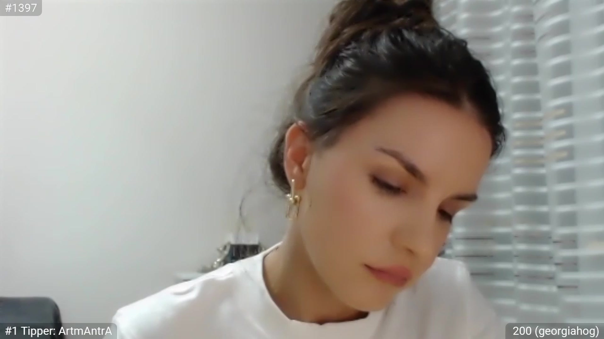 Gallery image thumbnail from ChantillyCake's myfreecams stream on, 08/17/2023, 23:07 image 19 of 20