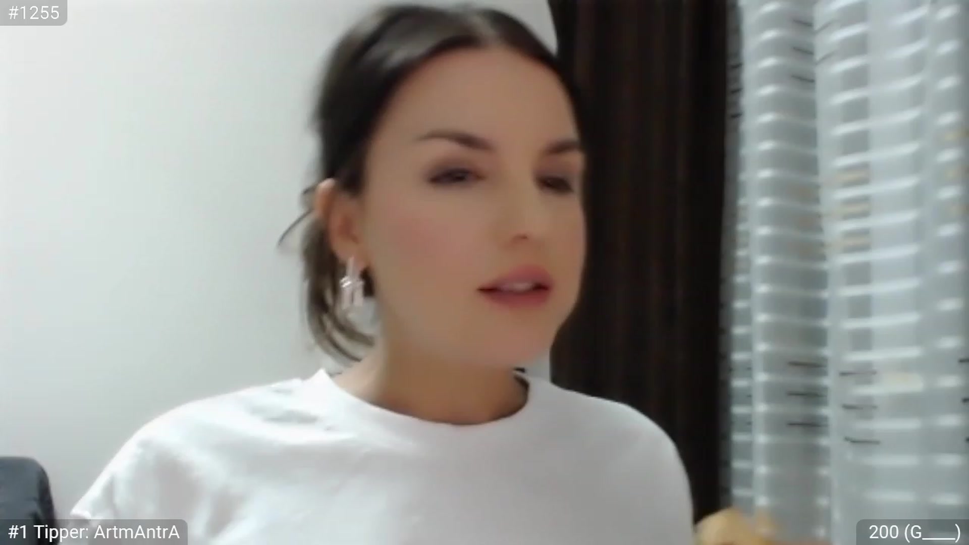 Gallery image thumbnail from ChantillyCake's myfreecams stream on, 08/20/2023, 23:23 image 12 of 20