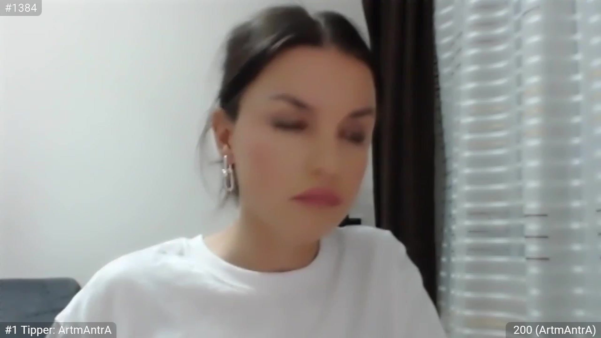 Gallery image thumbnail from ChantillyCake's myfreecams stream on, 08/31/2023, 23:40 image 3 of 20