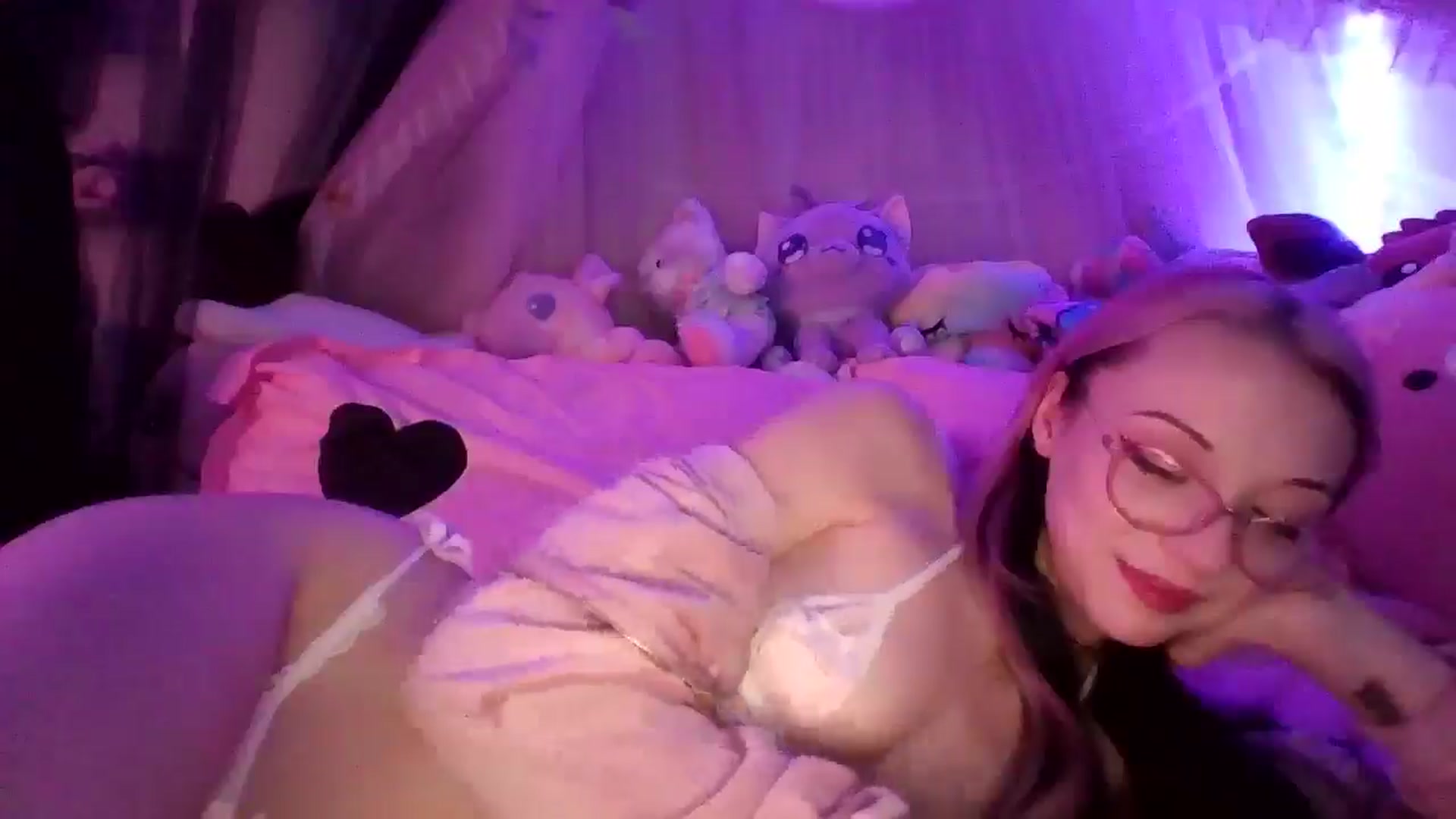 Gallery image thumbnail from ChaosPixie69's myfreecams stream on, 07/25/2025, 08:49 image 6 of 20