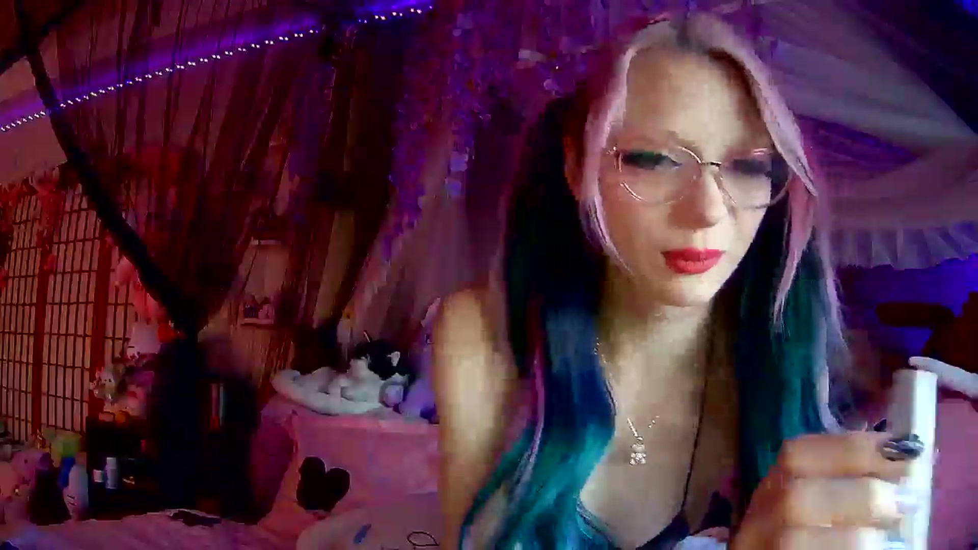 Gallery image thumbnail from ChaosPixie69's myfreecams stream on, 07/26/2025, 02:19 image 17 of 20