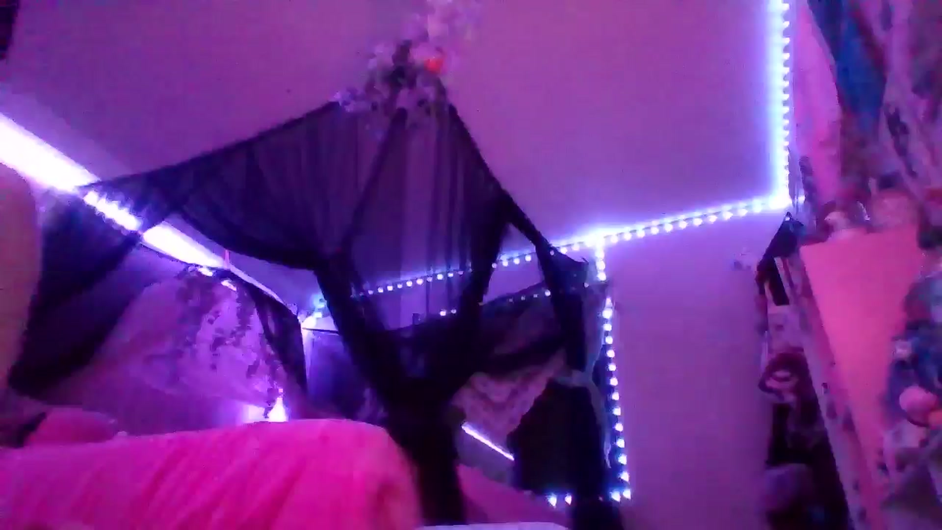 Gallery image thumbnail from ChaosPixie69's myfreecams stream on, 02/25/2026, 11:53 image 7 of 20