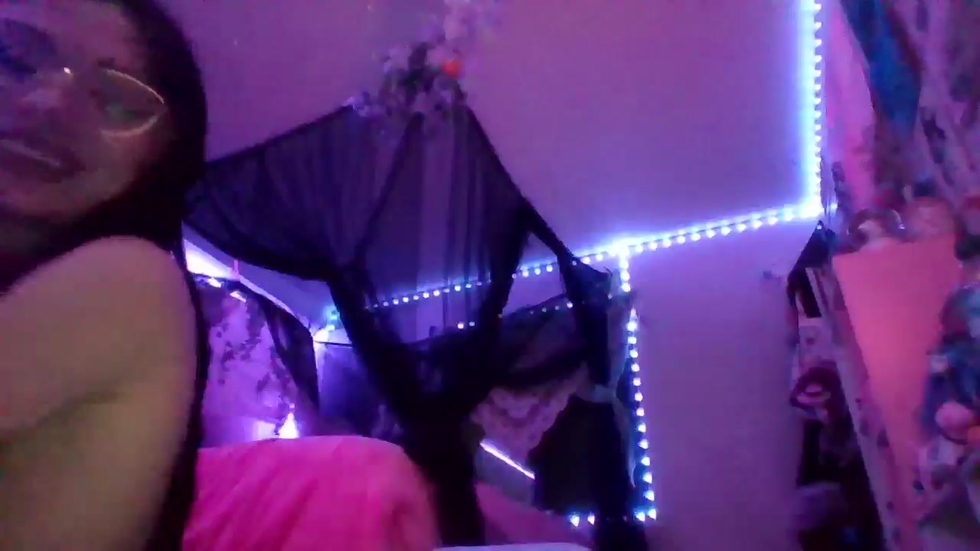 Gallery image thumbnail from ChaosPixie69's myfreecams stream on, 02/25/2026, 11:53 image 3 of 20