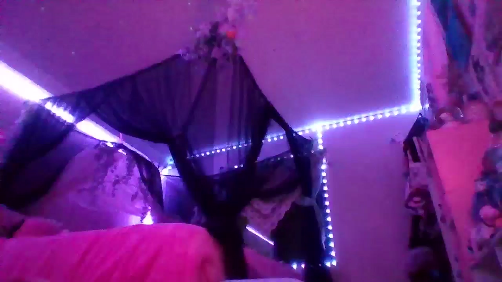Gallery image thumbnail from ChaosPixie69's myfreecams stream on, 02/25/2026, 11:53 image 1 of 20