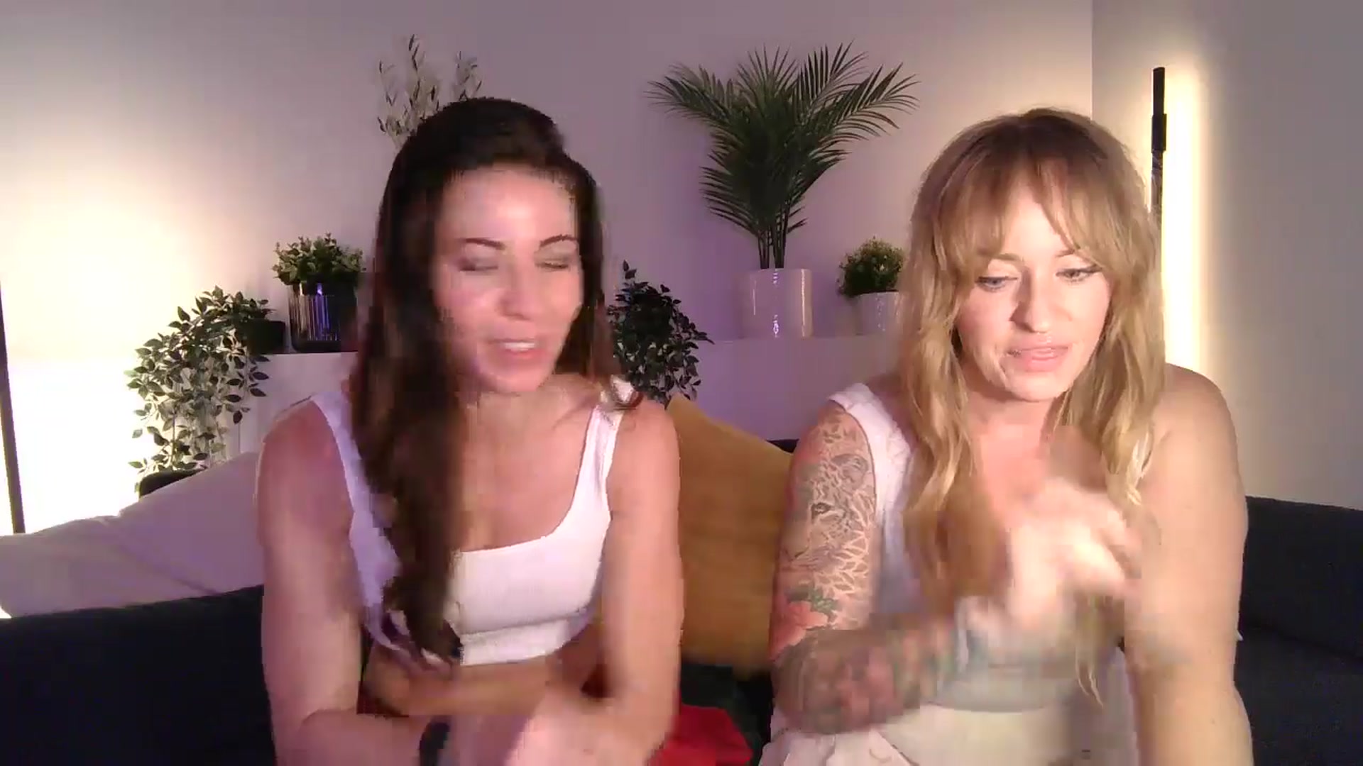 Gallery image thumbnail from Charla's myfreecams stream on, 09/15/2024, 03:50 image 4 of 20