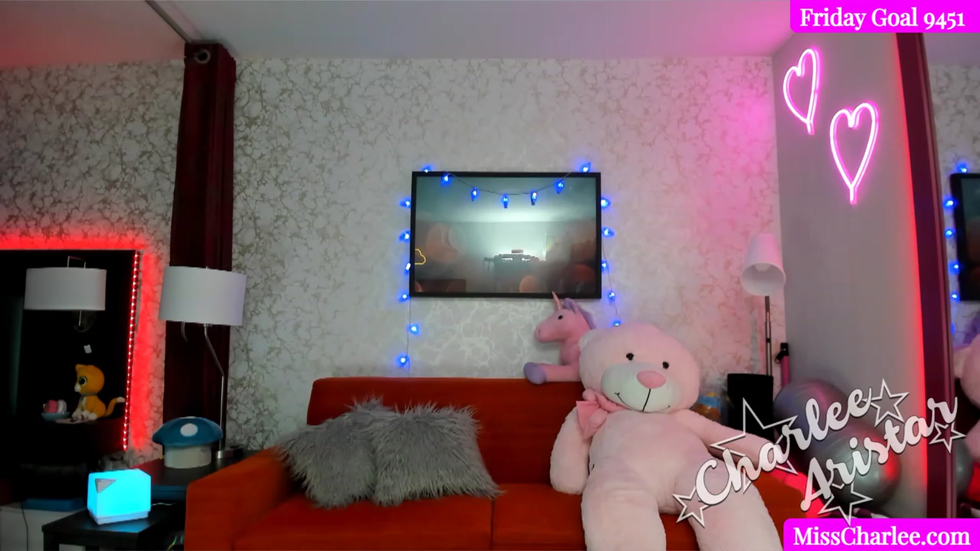 Gallery image thumbnail from CharleeNSFW's myfreecams stream on, 08/26/2023, 05:08 image 17 of 20