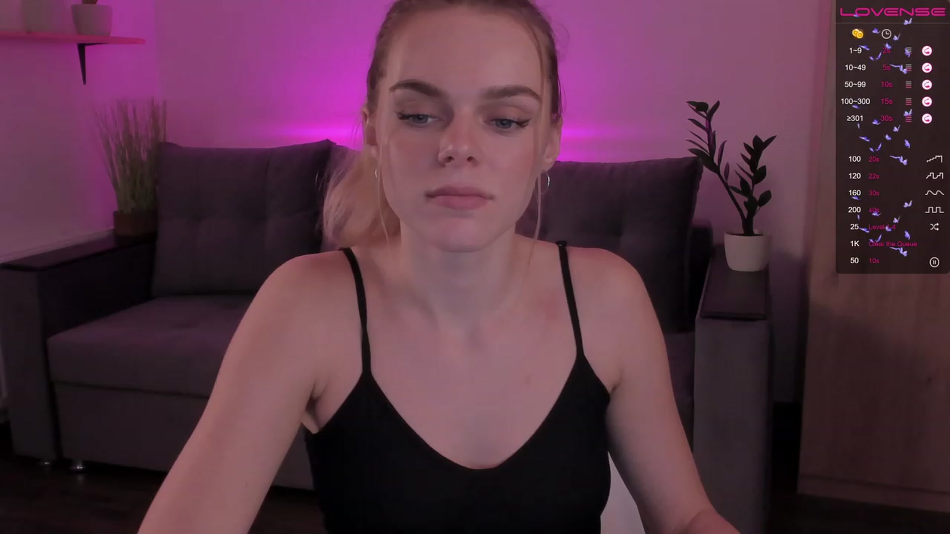 Gallery image thumbnail from CharliXSweet's myfreecams stream on, 12/26/2022, 15:12 image 1 of 20
