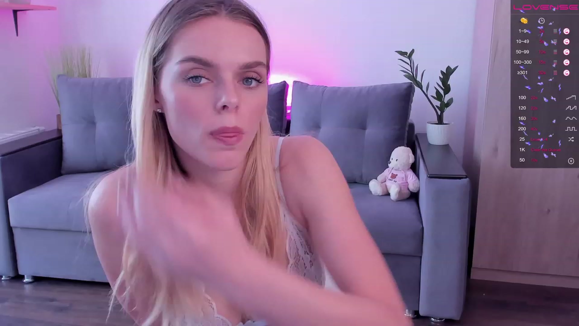 Gallery image thumbnail from CharliXSweet's myfreecams stream on, 02/22/2023, 13:03 image 8 of 20
