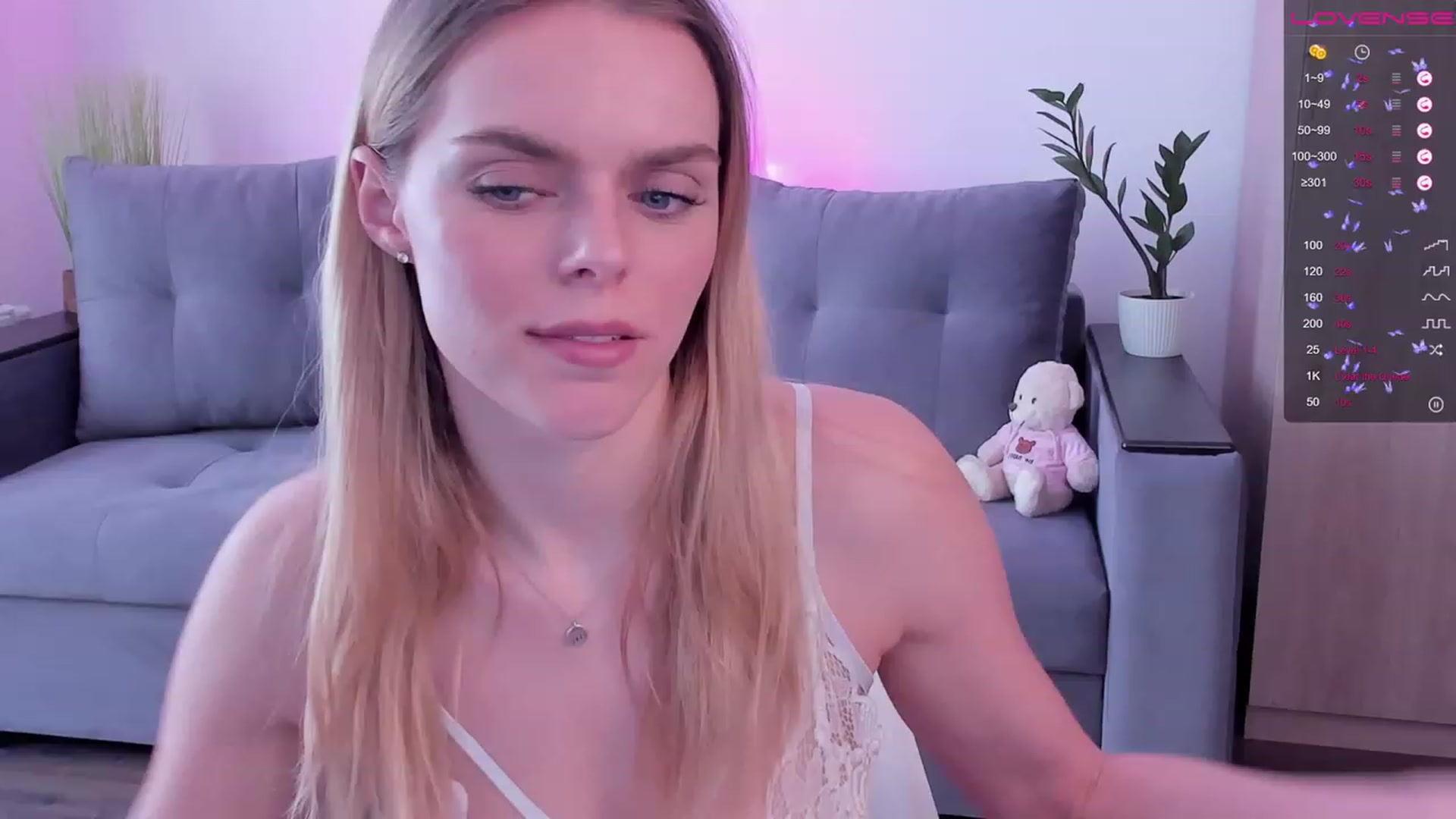 Gallery image thumbnail from CharliXSweet's myfreecams stream on, 02/22/2023, 13:03 image 10 of 20
