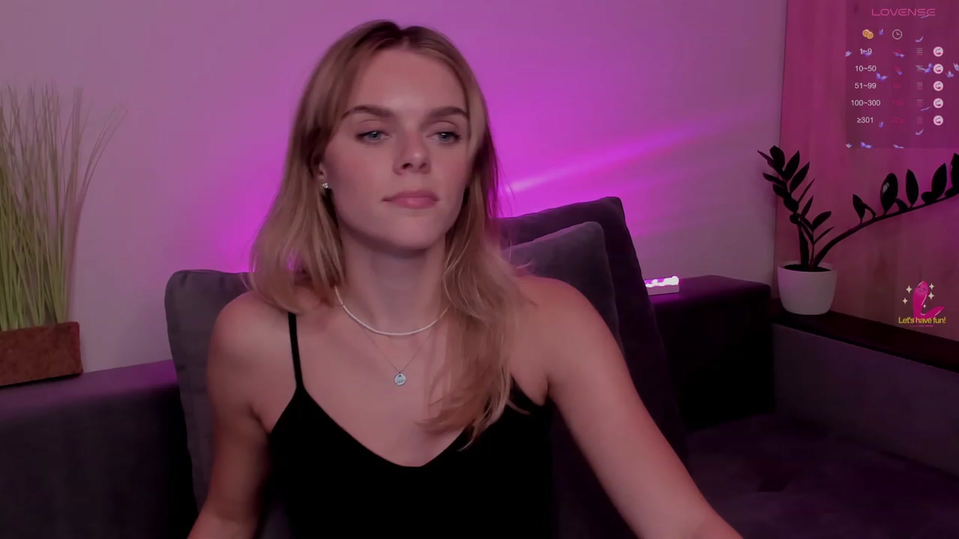 Gallery image thumbnail from CharliXSweet's myfreecams stream on, 09/16/2023, 17:29 image 7 of 20