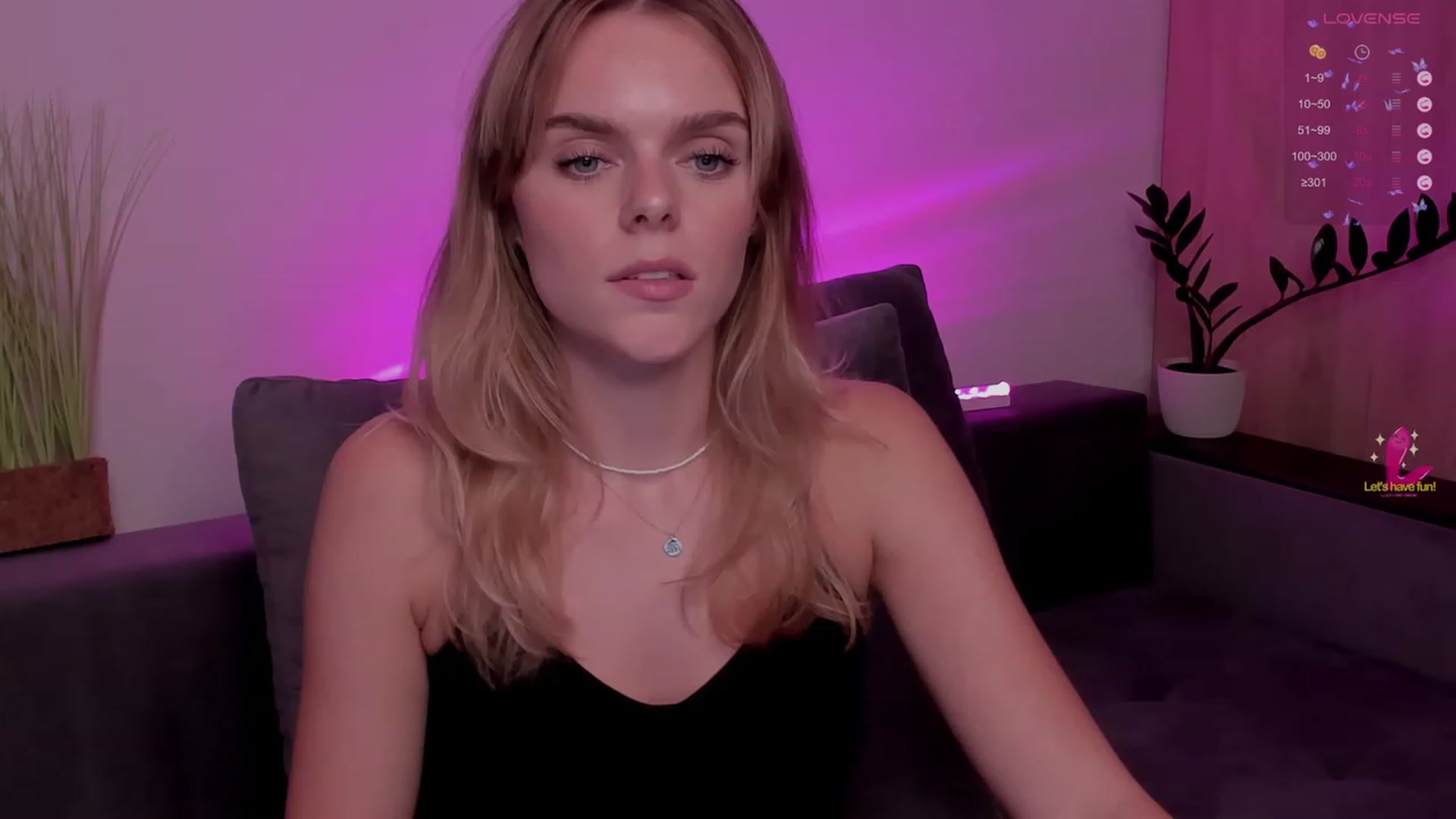 Gallery image thumbnail from CharliXSweet's myfreecams stream on, 09/16/2023, 17:29 image 4 of 20