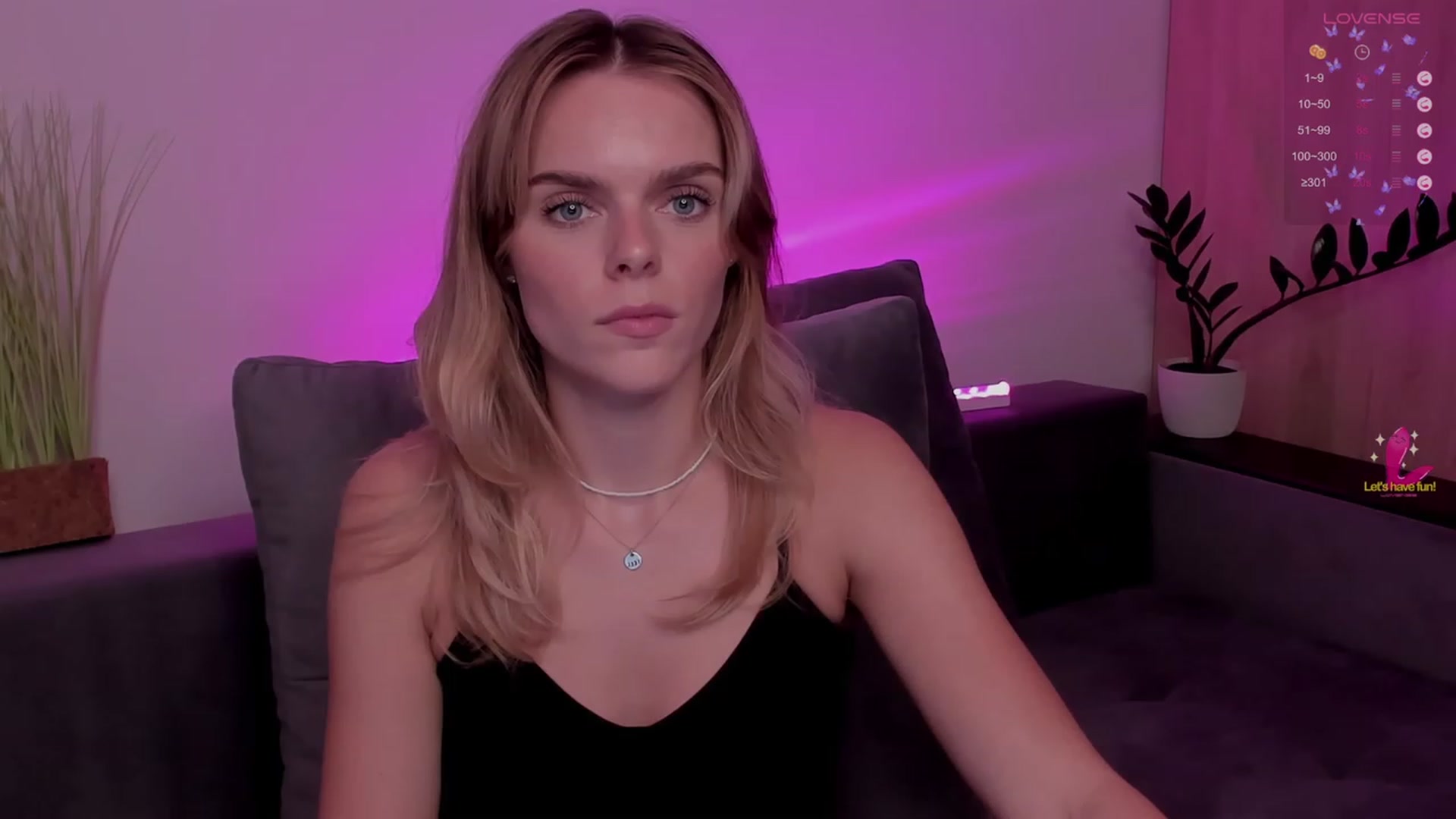 Gallery image thumbnail from CharliXSweet's myfreecams stream on, 09/16/2023, 17:29 image 3 of 20