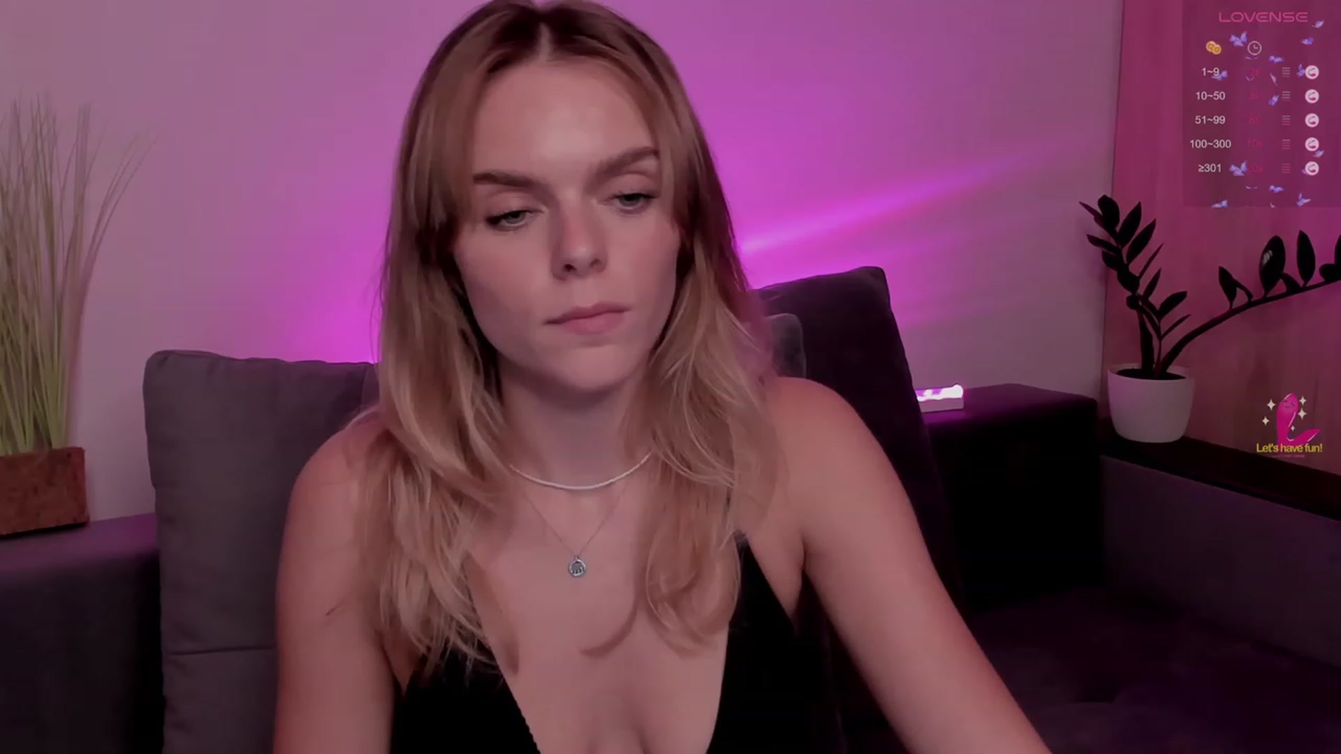 Gallery image thumbnail from CharliXSweet's myfreecams stream on, 09/16/2023, 17:29 image 20 of 20