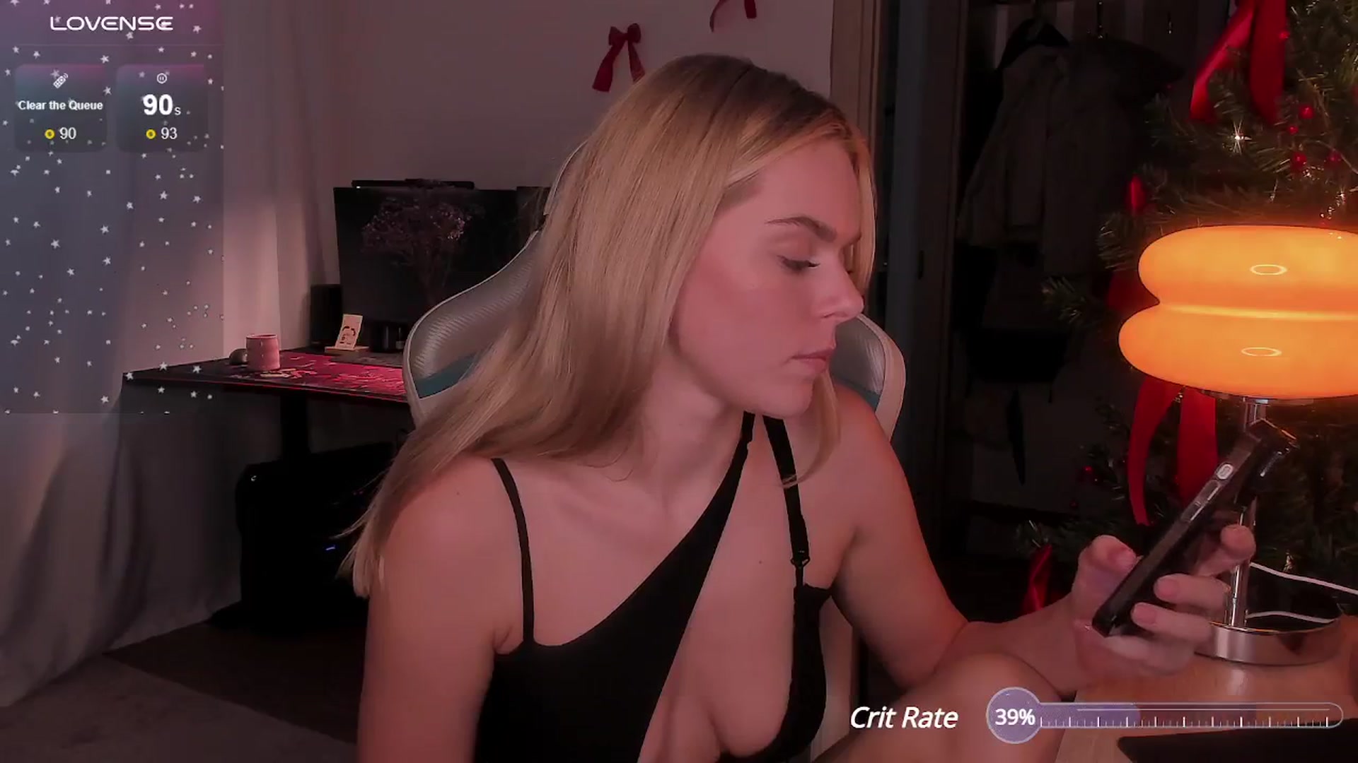 Gallery image thumbnail from CharliXSweet's myfreecams stream on, 12/25/2024, 13:03 image 6 of 20