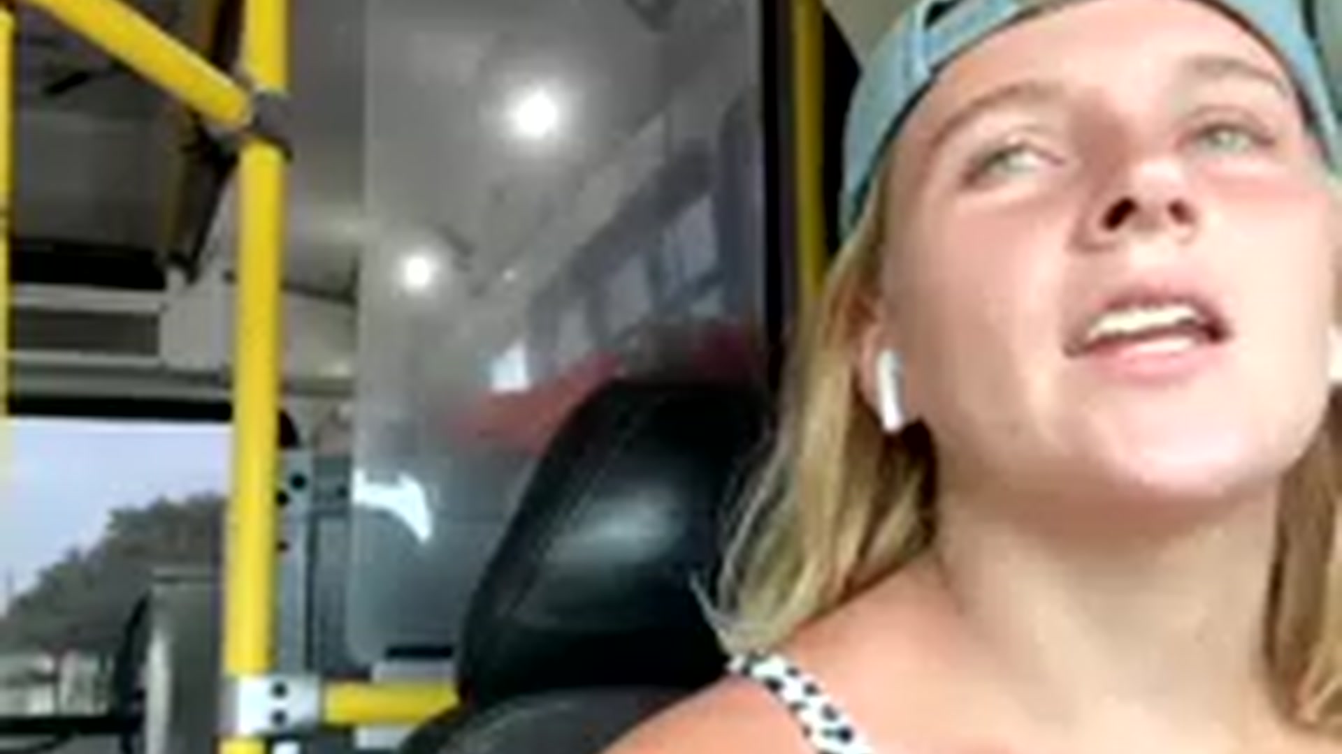 Gallery image thumbnail from Charlie6969_'s myfreecams stream on, 04/08/2023, 14:57 image 17 of 20