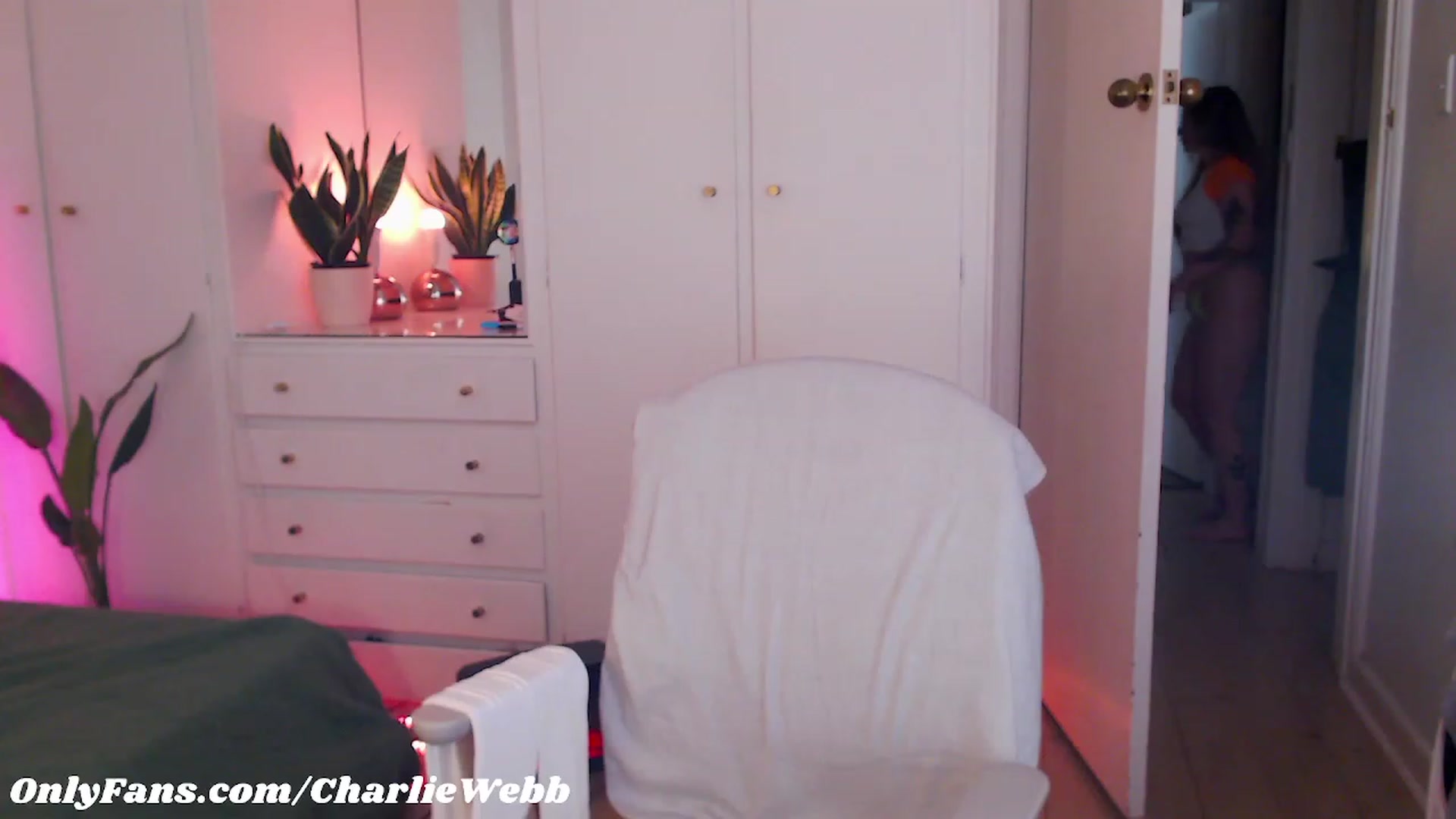 Gallery image thumbnail from CharlieWebb's myfreecams stream on, 05/10/2023, 08:37 image 9 of 20