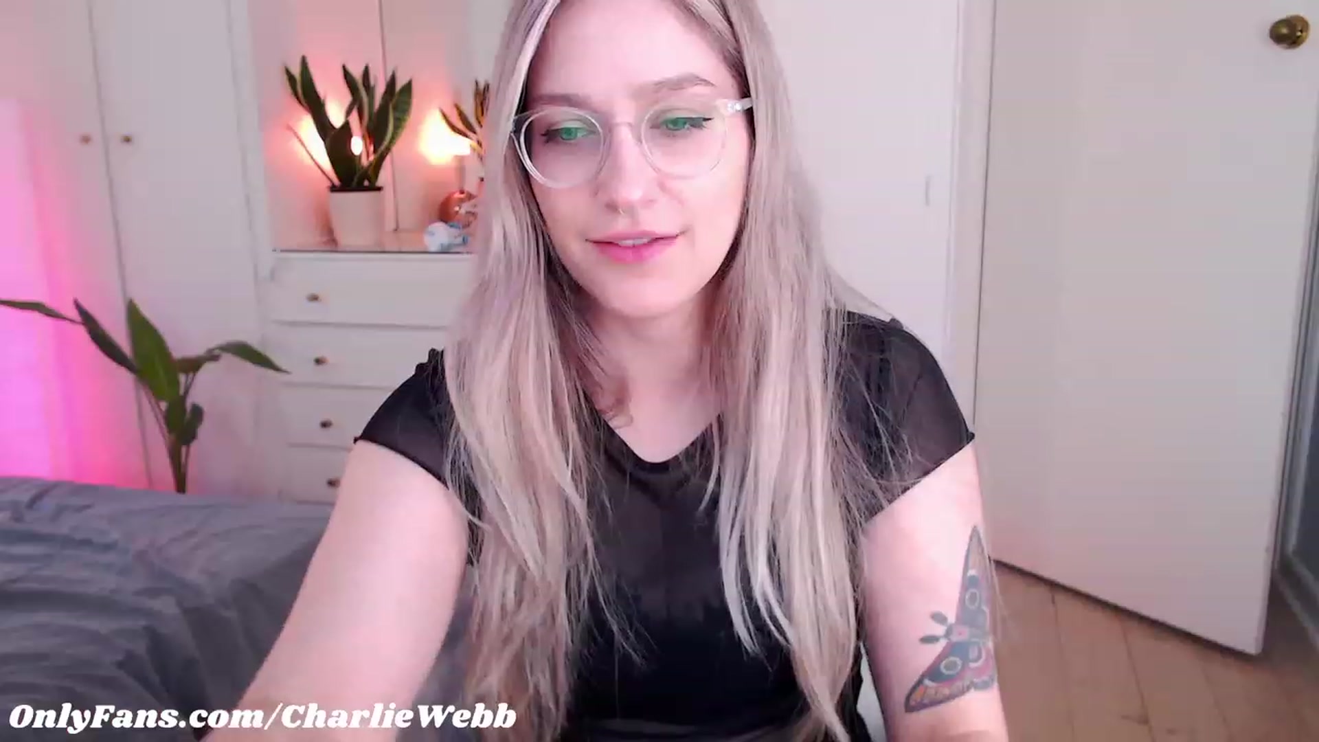 Gallery image thumbnail from CharlieWebb's myfreecams stream on, 05/31/2023, 06:09 image 2 of 20